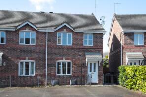 28, Yarwood Close, Northwich CW8 1ET