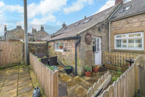 9, The Square, Alnwick NE66 4HL