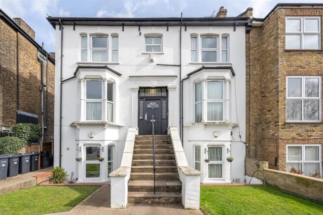 Hermon Hill, E11
