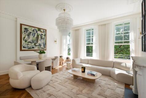Ladbroke Grove, Notting Hill, W11