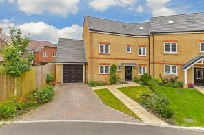 21, Sinclair Drive, Codmore Hill, Pulborough RH20 1FW