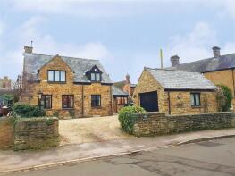 Crimond, High Street, Banbury OX17 1NG