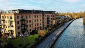 Flat 23, Jubilee Wharf, Glen Island, Maidenhead SL6 0BN
