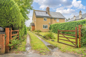 2 Dean Cottages, Forge Road, Kingsley, Bordon GU35 9NG