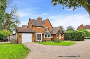 Glenluce Cottage, Green Road, Egham TW20 8QS
