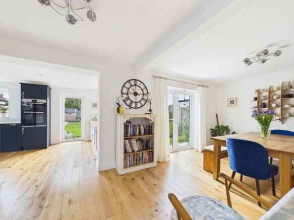Kitchen/Dining