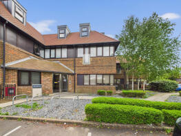 Flat 17, Swilley Gardens, Oxford Road, High Wycombe HP14 3NZ