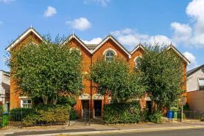 3, 149 Pemberton Terrace, Walton Road, East Molesey KT8 0AF