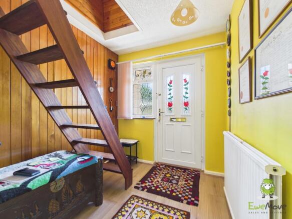EweMove Estate Agents Basingstoke - Brackley Way