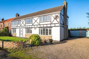 Holmdene, Station Road, Thornton Curtis DN39 6XF