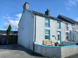 Tyn Rardd, Road From B4366 Passing Seion Village To Nant Y Garth, Caernarfon LL55 3AE