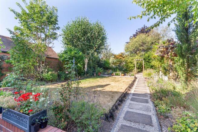 Garden-2.jpg