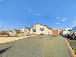8, Cross Lane, Crundale, Haverfordwest SA62 4DR