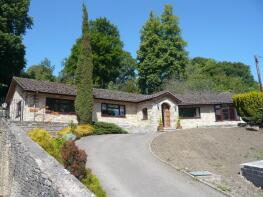 Millstone, Hapsford Hill, Great Elm, Frome BA11 3NN