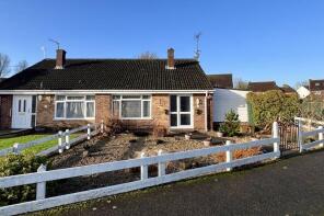 13, Village Way, Ashford TN26 2HX