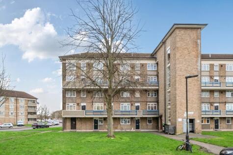 Canberra Drive, Northolt, UB5