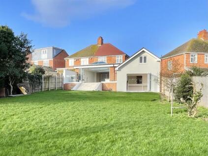 Broadmeadow Road, Weymouth, DT4
