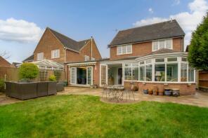 22, Grimms Meadow, High Wycombe HP14 4UH