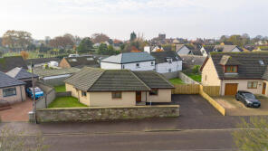 8 Lowlands, Rosehill, Montrose DD10 8RZ