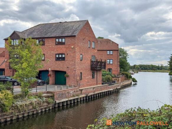 Front Aspect & River Trent