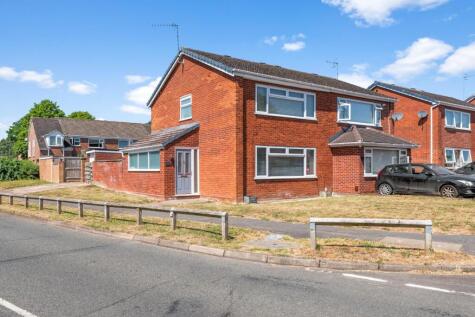 Knoll Drive, Warwick