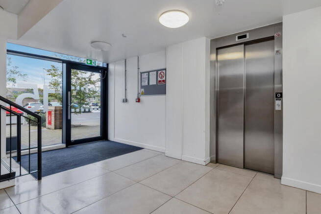 COMMUNAL ENTRANCE