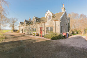 1, Pyetree Cottage, From A905 Through Dunmore, Falkirk FK2 8LX