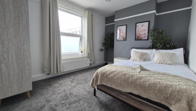 Bedroom 1 (master)