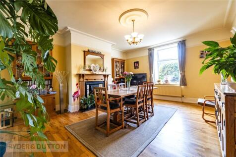 Stainland Road, Barkisland, Halifax, West Yorkshire, HX4