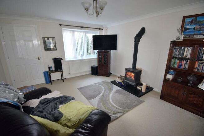 Lounge / Dining Room