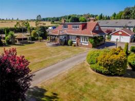 Hundhill Bungalow, Hundhill Lane, East Hardwick, Pontefract WF8 3DZ