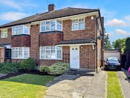 3, Heath Side, Petts Wood, Orpington BR5 1EY