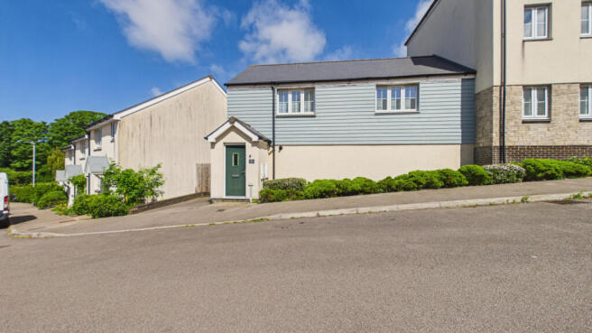 2 Bedroom Semi-Detached House for Sale