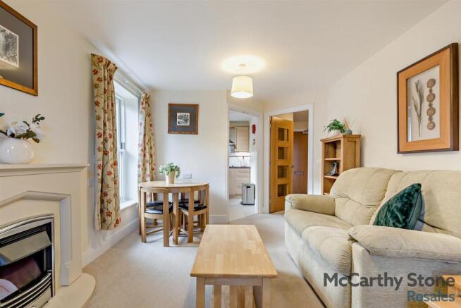 8671675-interior03-800.jpg