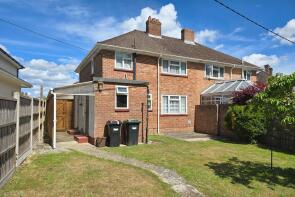 22, Pennington Oval, Pennington SO41 8BQ