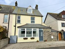 Treven House, B3263 Between Molesworth Street And Treven, Treven, Tintagel PL34 0DT