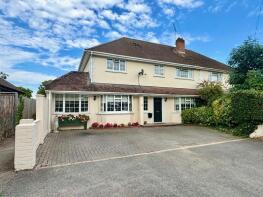 4, Western Avenue, Egham TW20 8QB