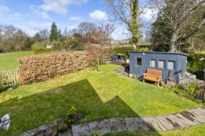 6 Appledore, Wylds Lane, Weston, Petersfield GU32 3NW