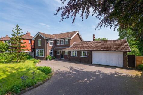 Bolton Road, Heath Charnock, Chorley