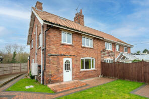 Beeches Brook, Sledmere Crossing, Stamford Bridge Road, Dunnington, York YO19 5LN