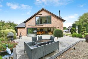 Braffords Cottage, Riplingham Road, Raywell HU16 5YR