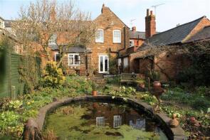 22, Main Street, Oakham LE15 9LB