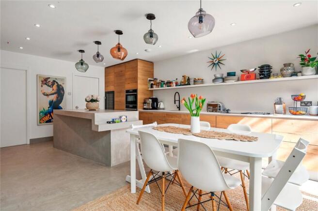 Kitchen/Dining