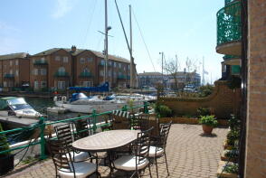 3, Mariners Quay, Waterfront, Brighton Marina, Brighton BN2 5UZ