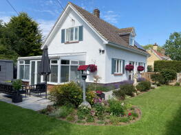 Blue Shutters, The Green, Woodbridge IP13 9QB