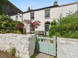 8, The Green, Tenby SA70 8EY