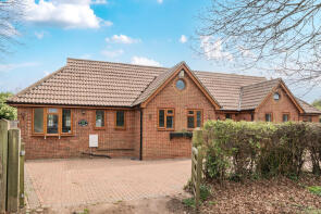Oak Leaf Cottage, Kenilworth Avenue, Stoke D'abernon, Cobham KT11 2ST
