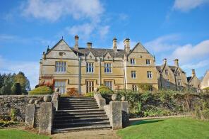 Flat 4, Brockhampton Park House, Road From Park Lane To The Quarry, Cheltenham GL54 5SP