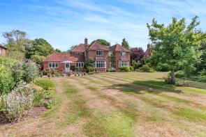 Winstons, Weedon Hill, Hyde Heath HP6 5RN