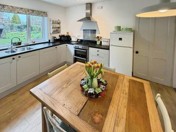 d5e828e2-kitchen